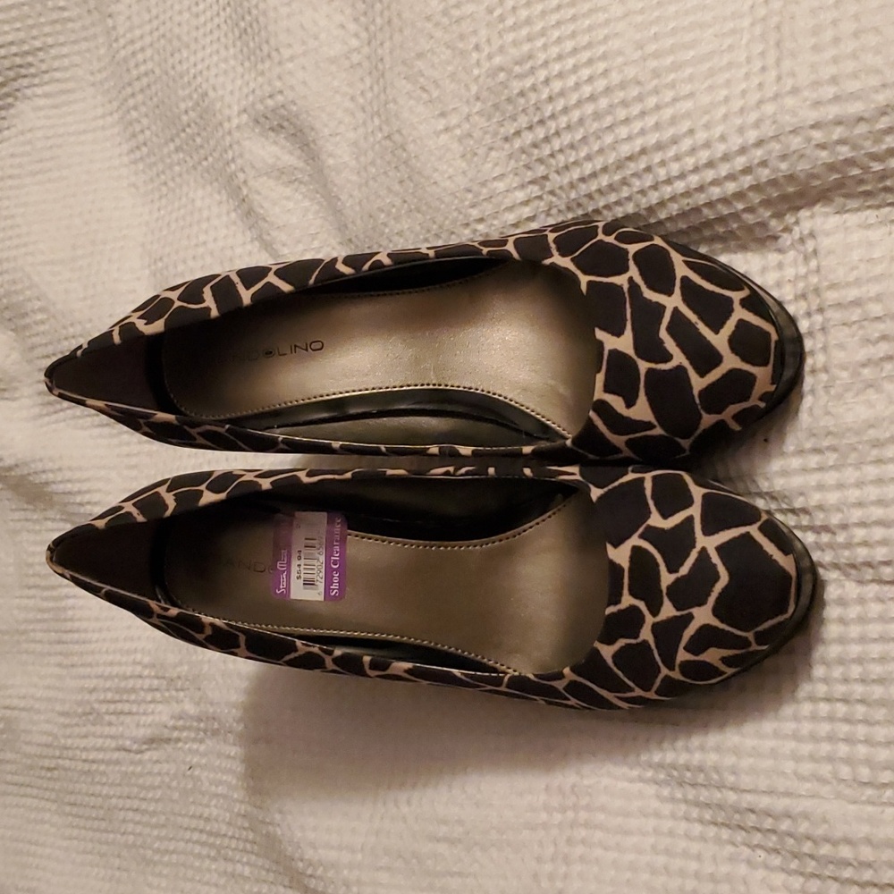 EUC stacked heels